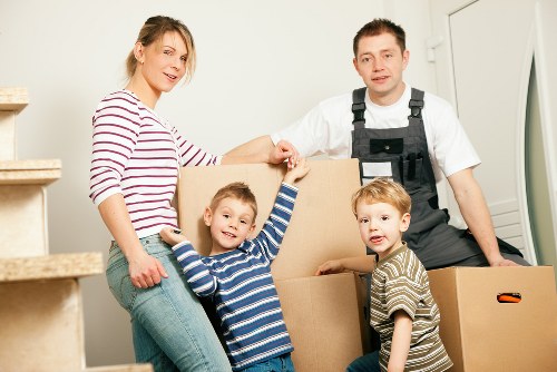 Moving van handling flat access challenges in Crystal Palace