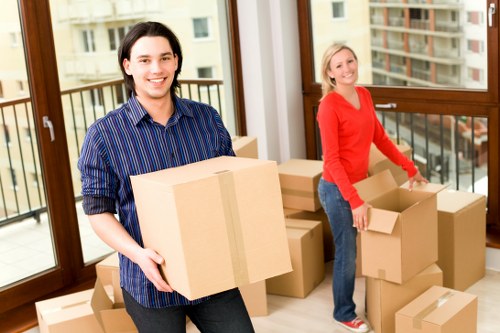 Organised packing service for a family home move